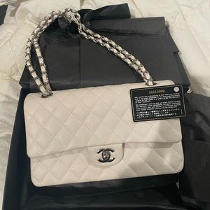 Chanel medium white classic